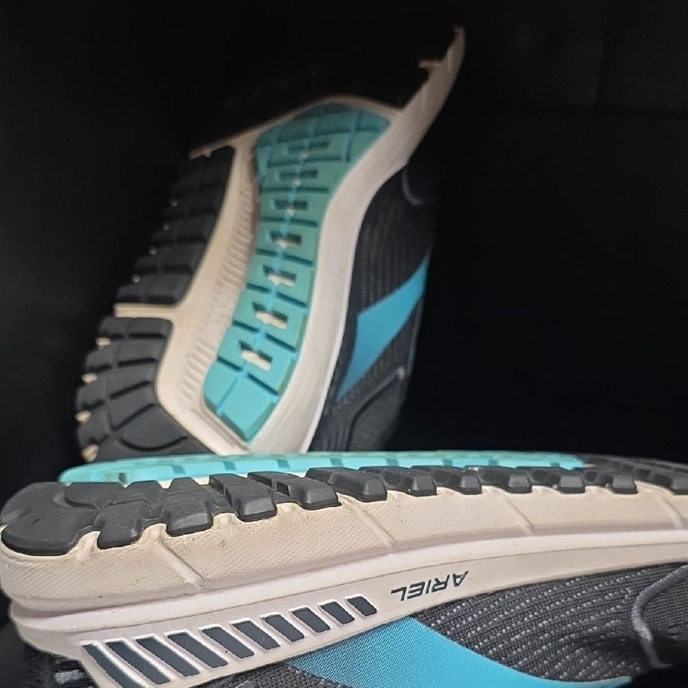 Brooks Ariel Womens Athletic Shoes - Black and Light Blue - Picture 7 of 9